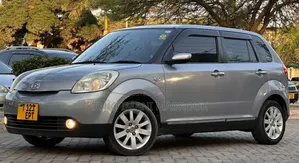 Mazda Verisa 2004 Gray