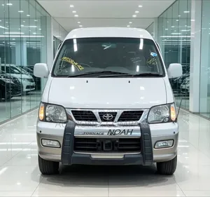 Toyota Noah 2001 Off white