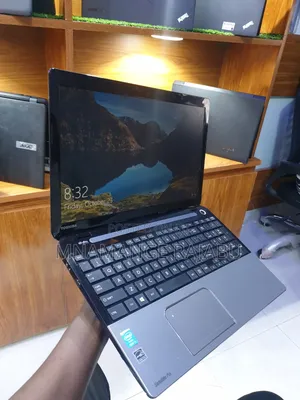 Laptop Toshiba Satellite Click 2 8GB Intel Core i7 HDD 320GB