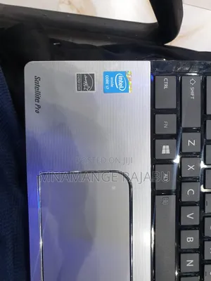 Laptop Toshiba Satellite Click 2 8GB Intel Core i7 HDD 320GB