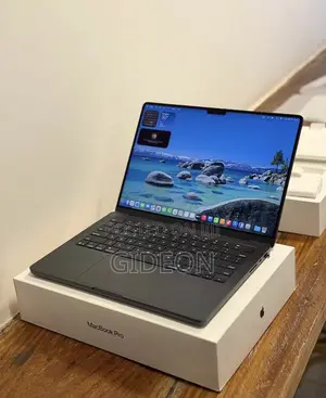 New Laptop Apple MacBook Pro 2025 M5 16GB Apple M5 SSD 1T