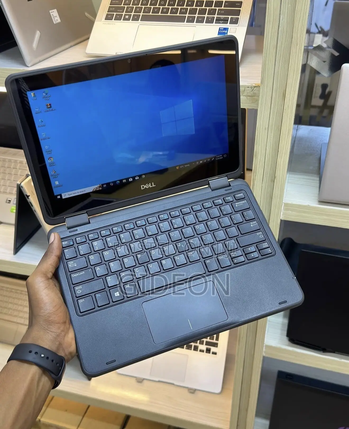 Laptop Dell Latitude 3190 2-in-1 8GB Intel SSD 128GB