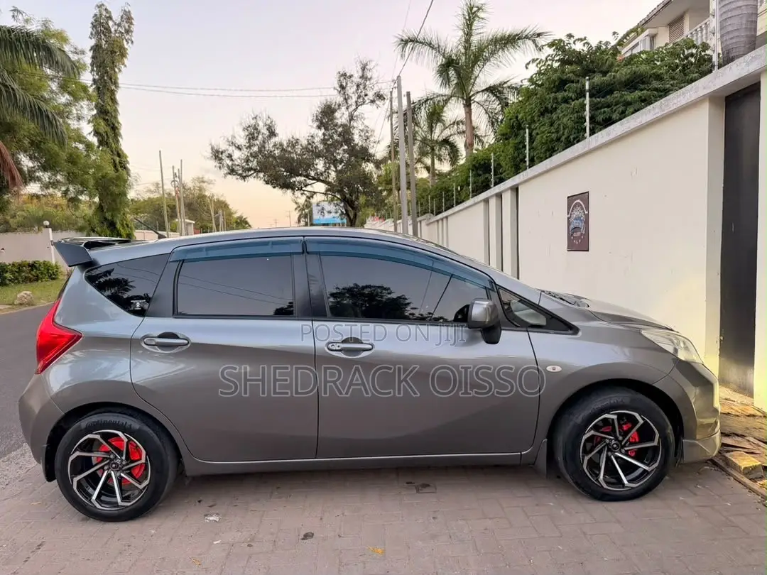 Nissan Note 2013 Gray