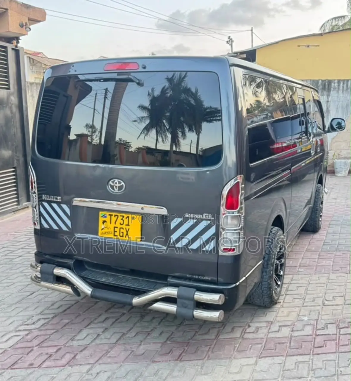 Toyota Grand HiAce 2002 Black