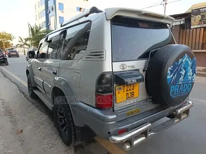 Toyota Land Cruiser Prado 2002 Silver