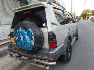 Toyota Land Cruiser Prado 2002 Silver