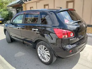 Nissan Dualis 2012 Black