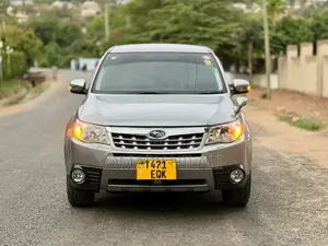 Subaru Forester 2011 Gray