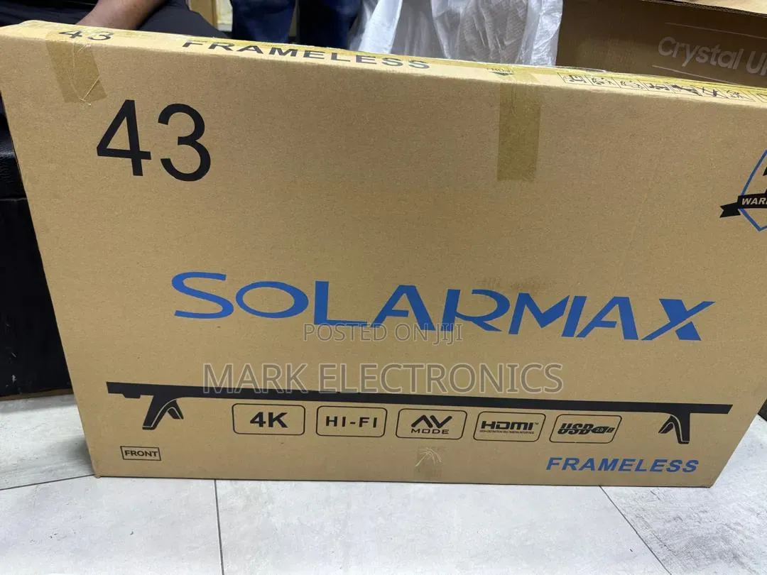 Solar Max 43 LED TV