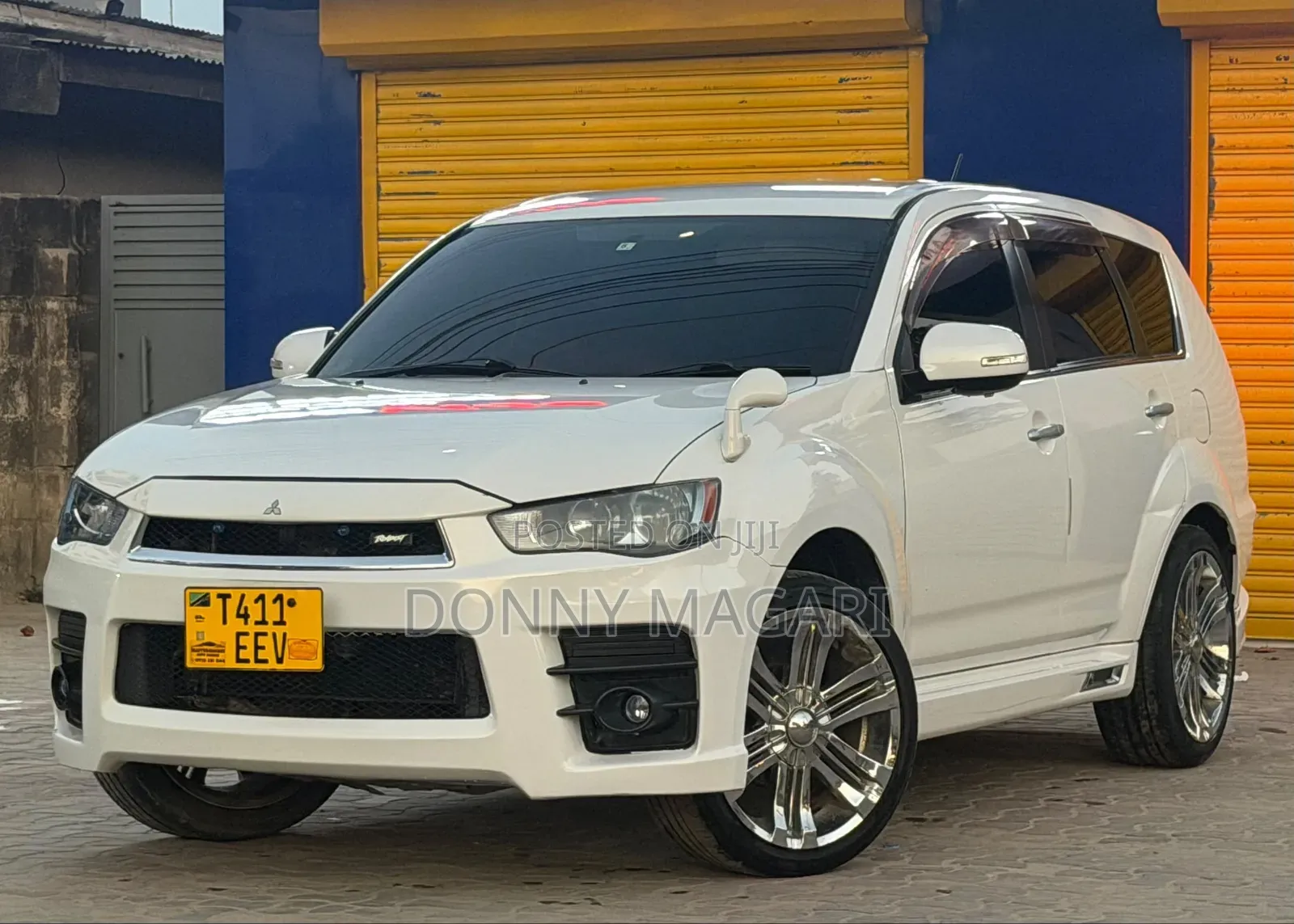 Mitsubishi Outlander 2010 White