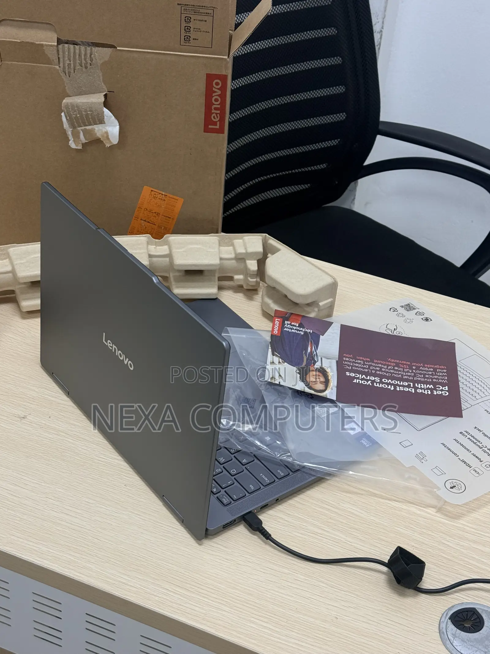 New Laptop Lenovo 8GB Intel Core Ultra 5 SSD 512GB