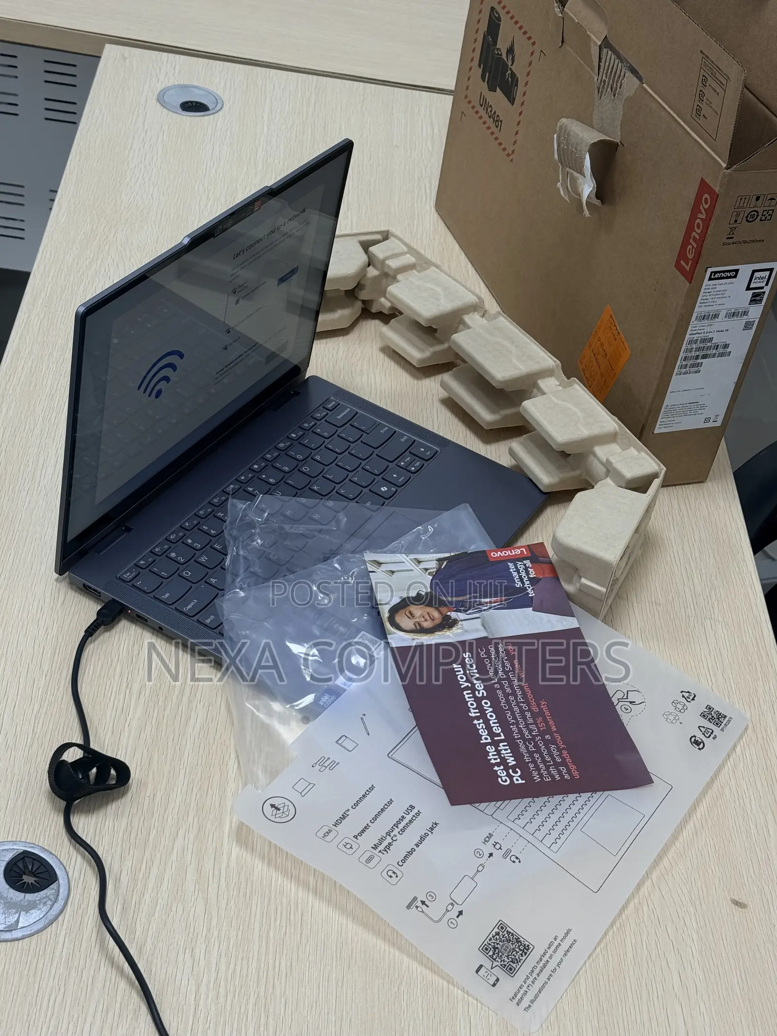 New Laptop Lenovo 8GB Intel Core Ultra 5 SSD 512GB
