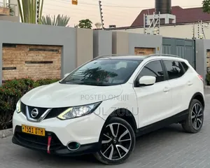 Nissan Qashqai 2015 White