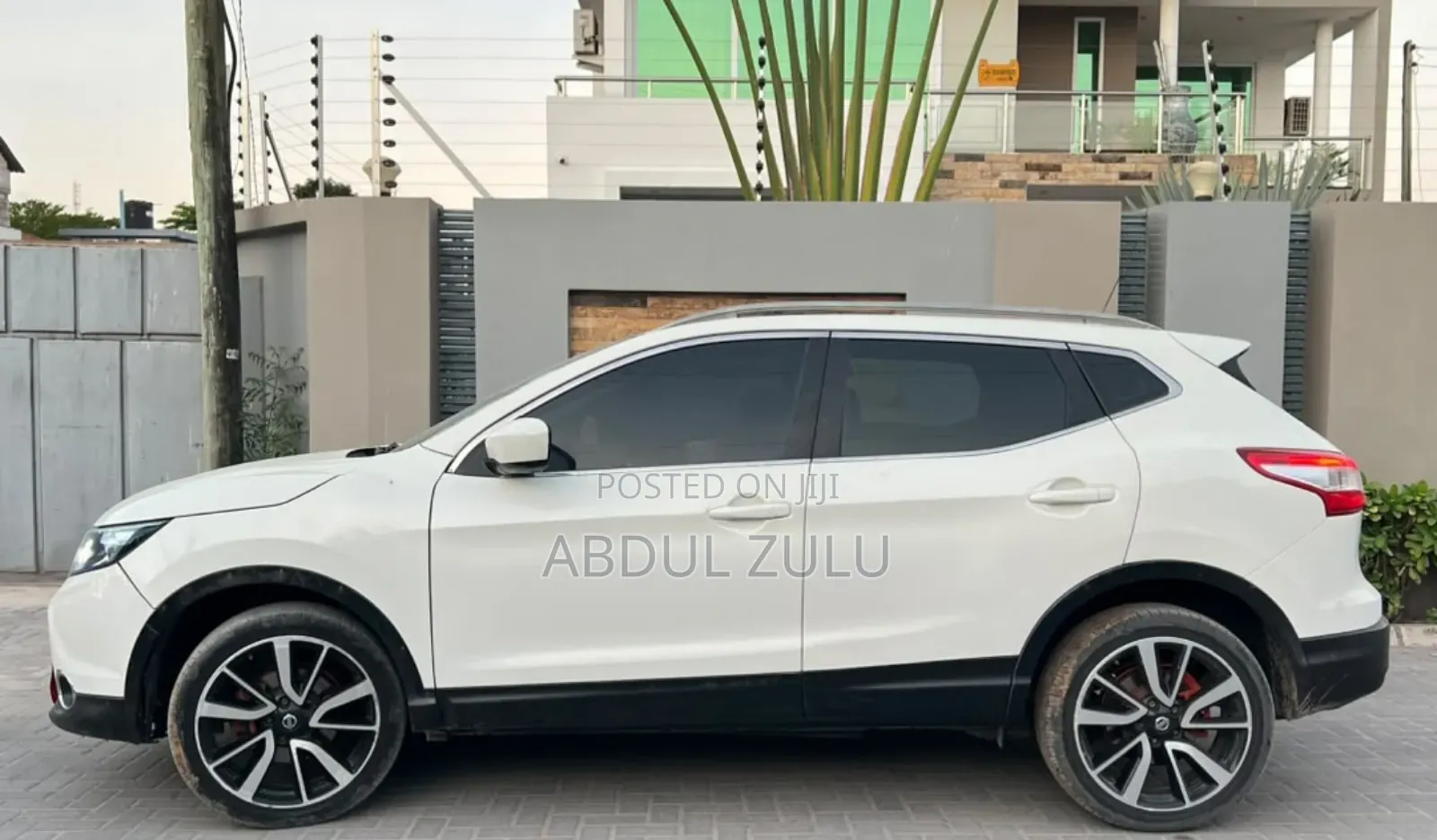 Nissan Qashqai 2015 White