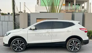 Nissan Qashqai 2015 White