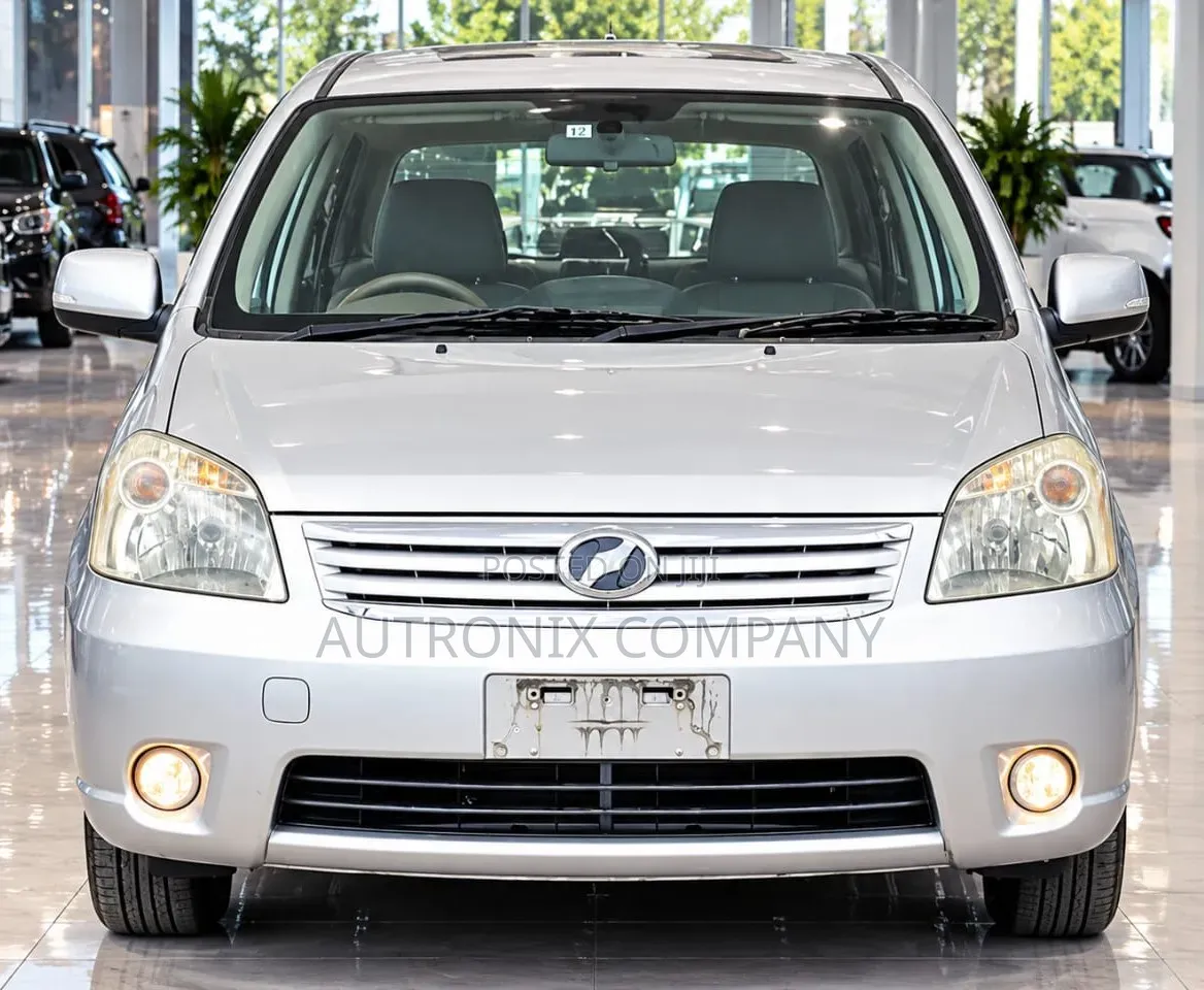 Toyota Raum 1.5 AWD 2007 Silver