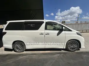 Toyota Alphard 2013 White