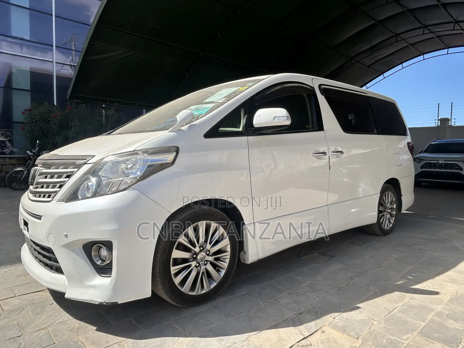 Toyota Alphard 2013 White