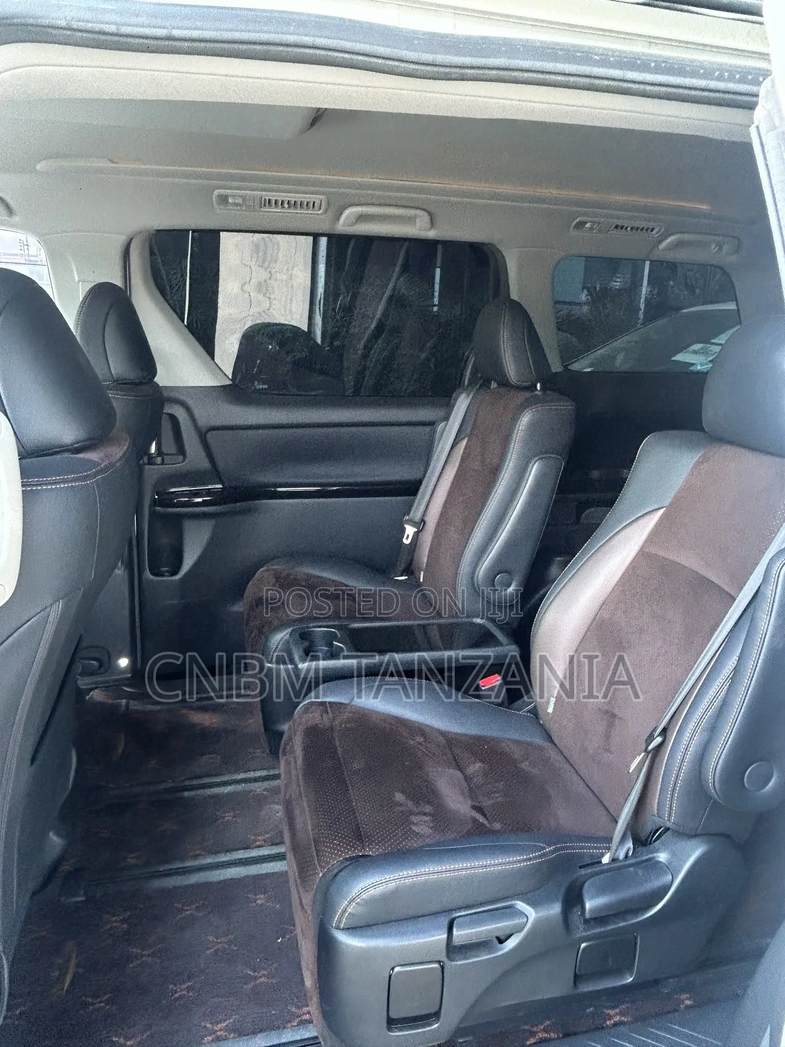 Toyota Alphard 2013 White
