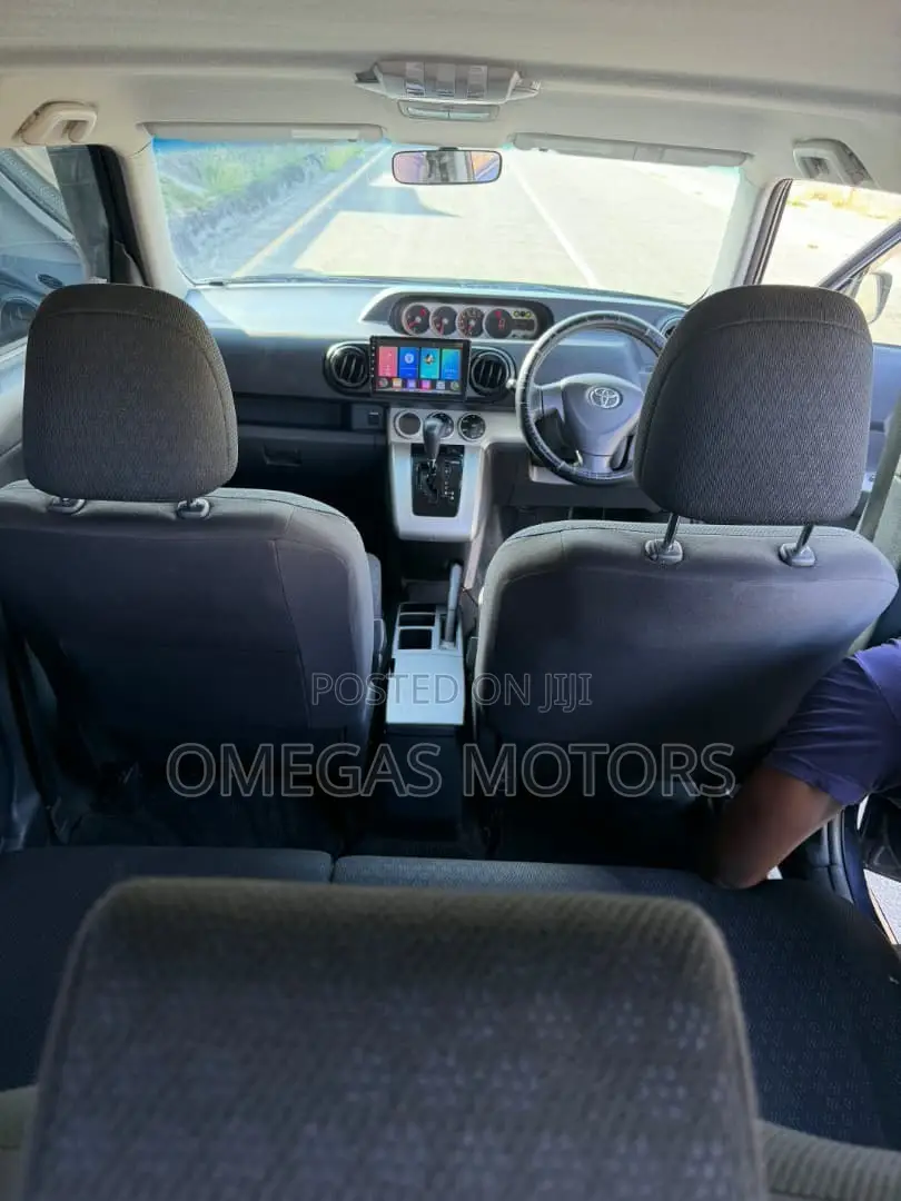 Toyota Corolla Rumion Hatchback 1.5 FWD 2009 Blue