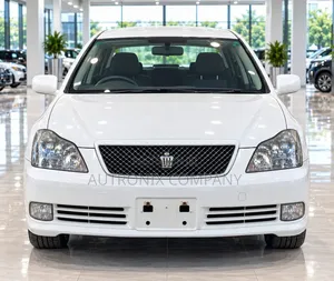 Toyota Crown Royale 2005 Off white