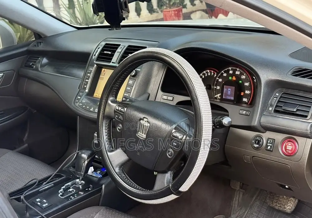 Toyota Crown 2008 Pearl