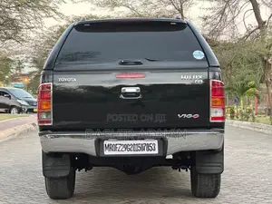 Toyota Hilux 3.0 D-4D Double Cab 4x4 Raider 2006 Black