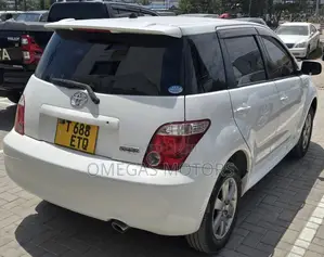 Toyota IST 2005 Pearl