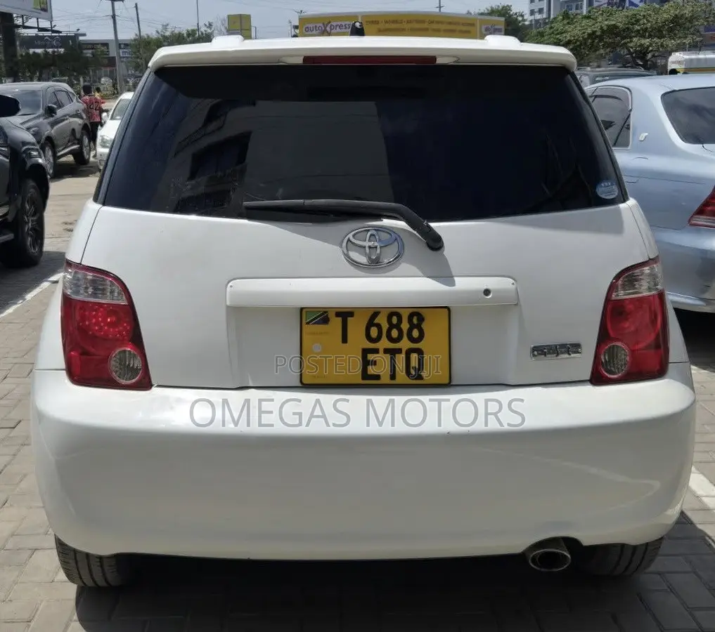 Toyota IST 2005 Pearl
