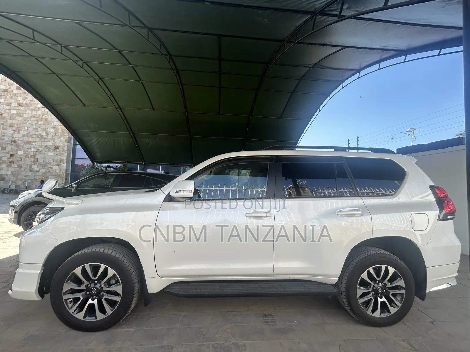 Toyota Land Cruiser Prado 2023 White
