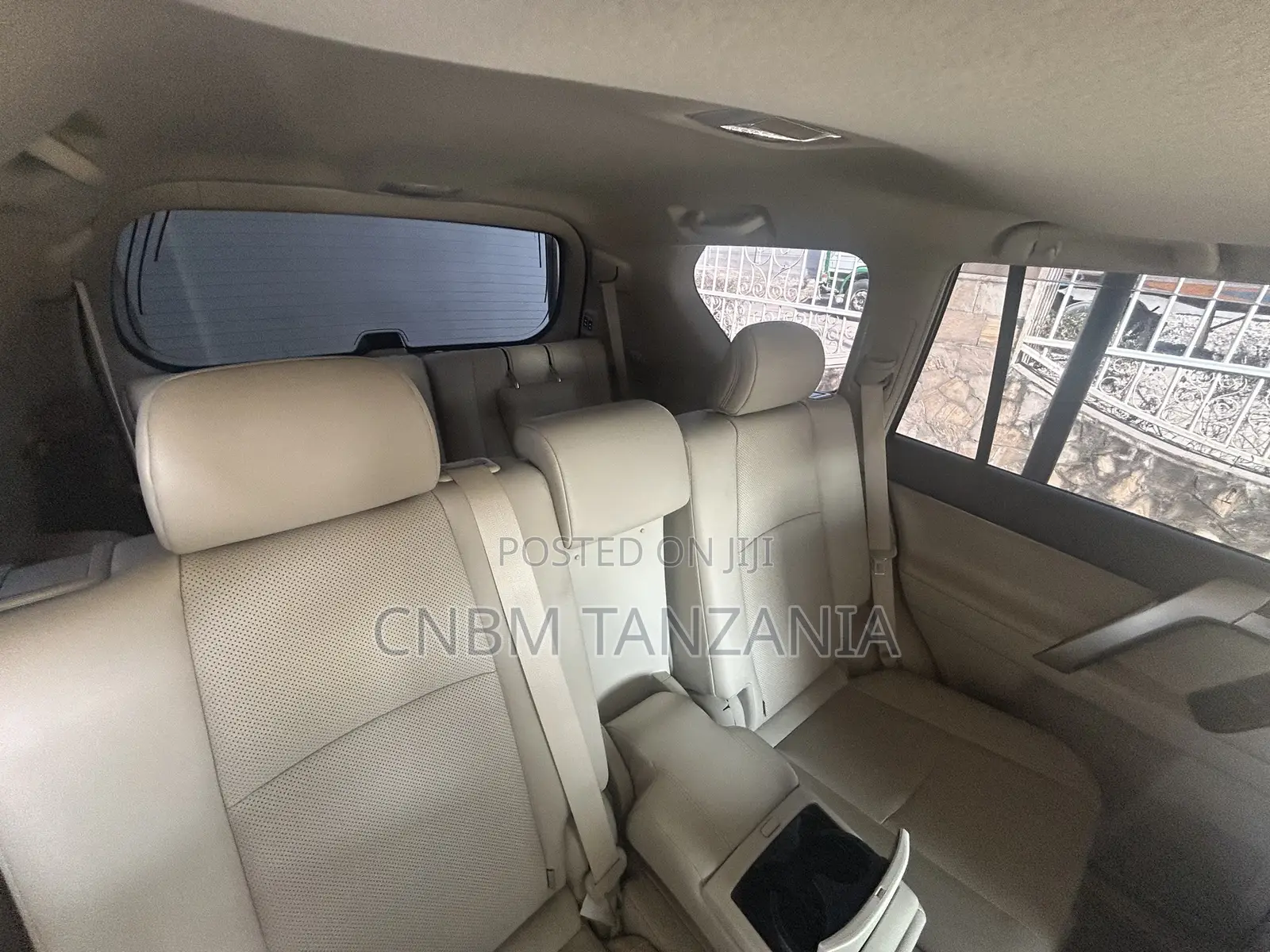 Toyota Land Cruiser Prado 2023 White