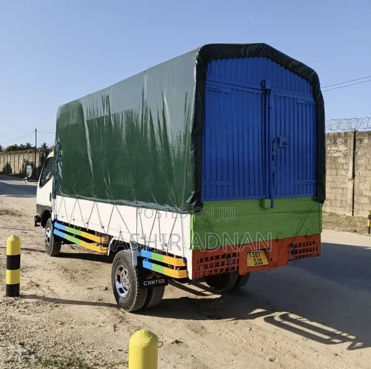Mitsubishi Canter BOX BODY Tani 3.5(tonnes) Used Nzuri on Sale..