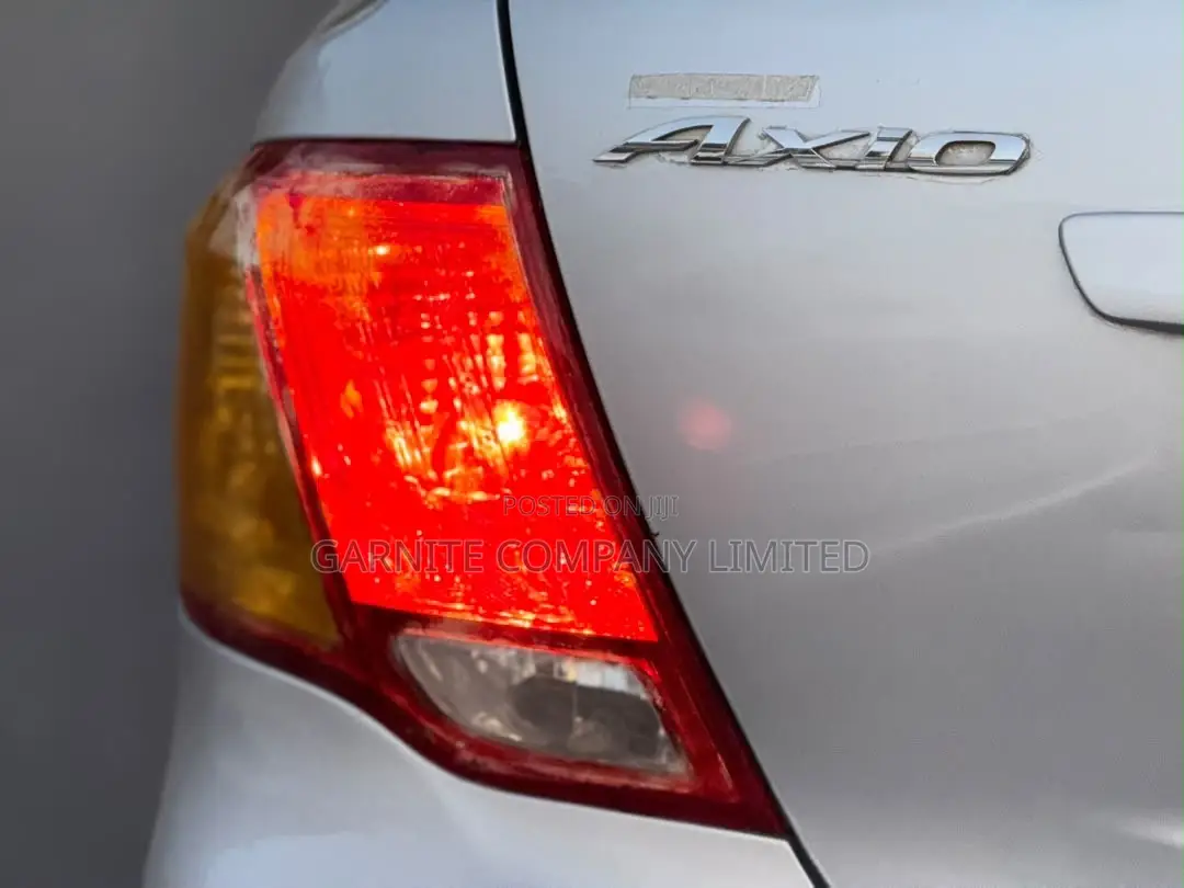 Toyota Axio 2007 Silver