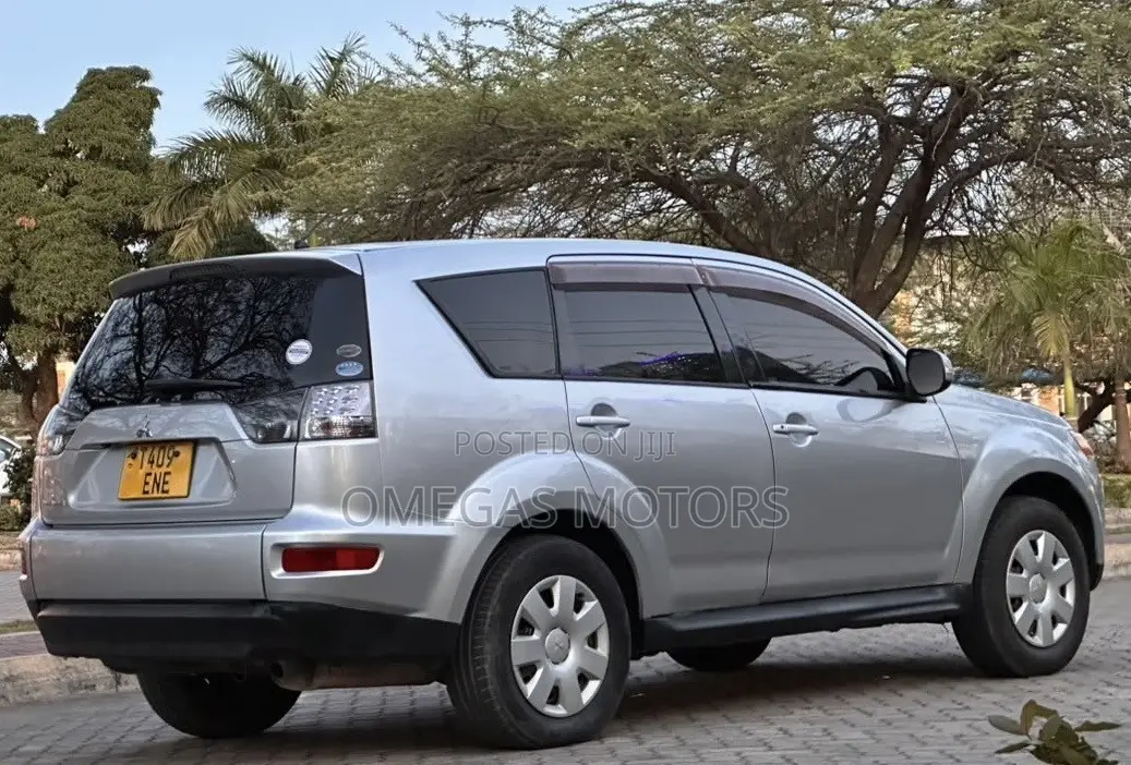 Mitsubishi Outlander GT 2011 Silver