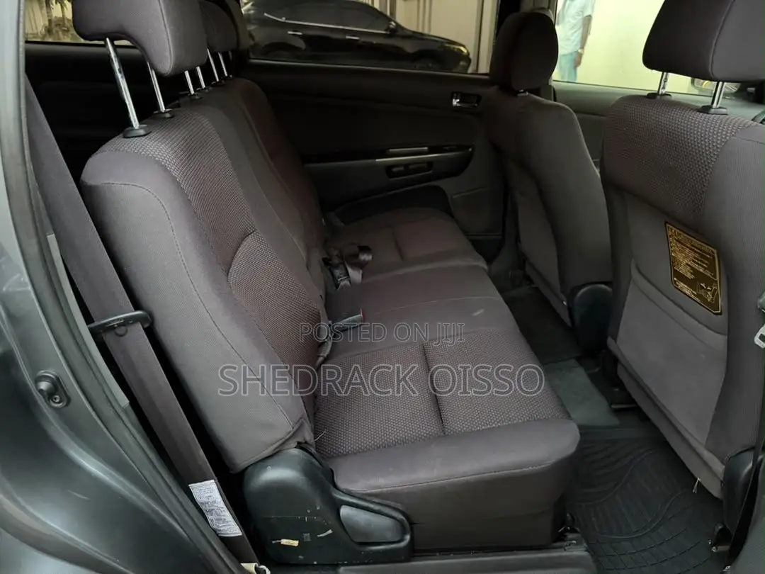 Toyota Wish 2005 Gray