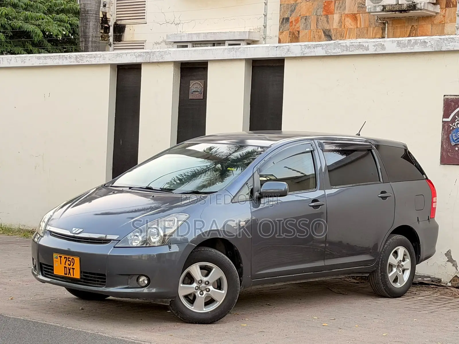 Toyota Wish 2005 Gray