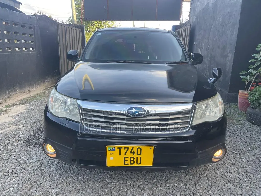 Subaru Forester 2010 Black