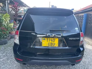 Subaru Forester 2010 Black