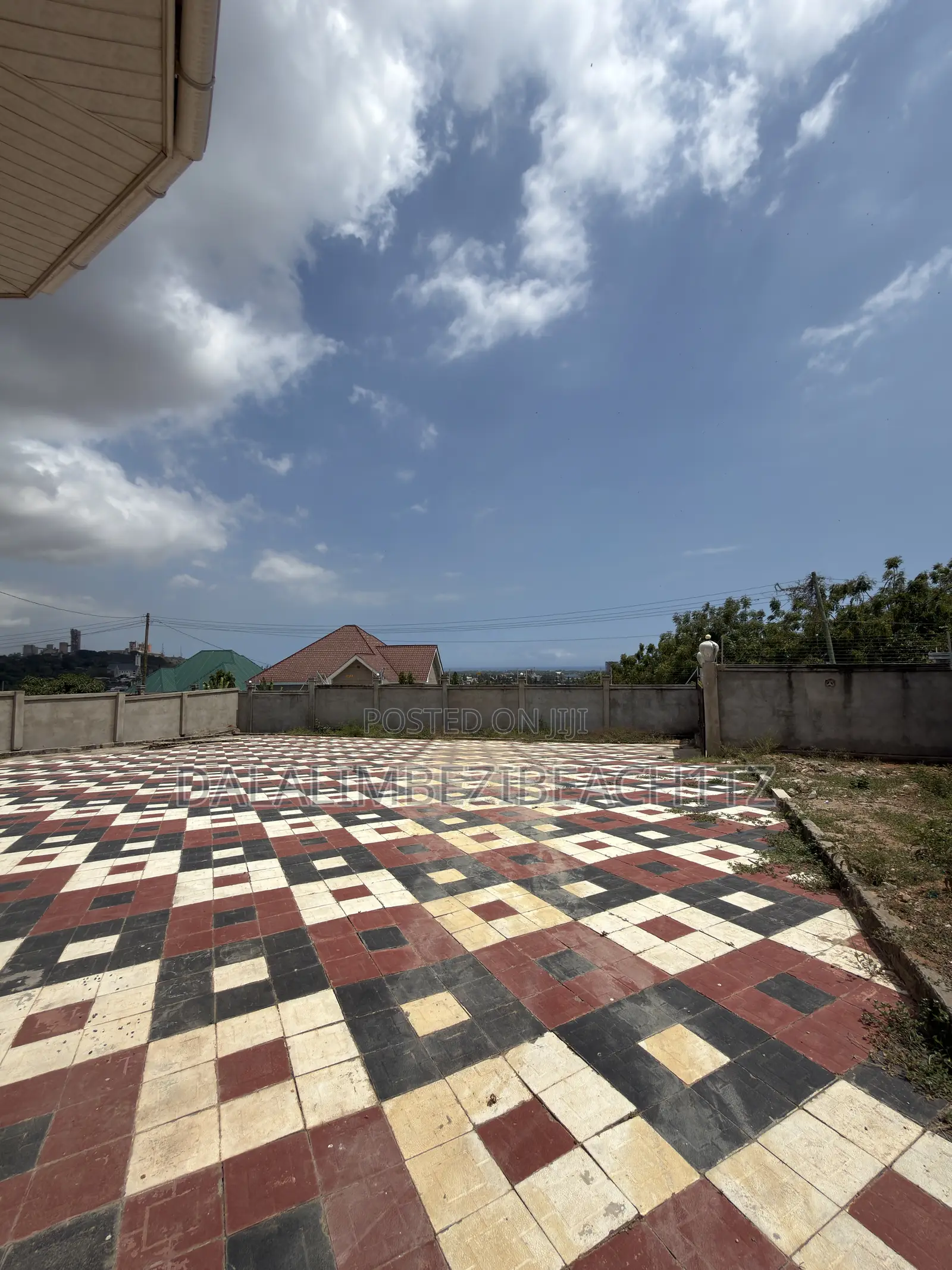 5bdrm House in Salasala Iptl, Kunduchi for rent