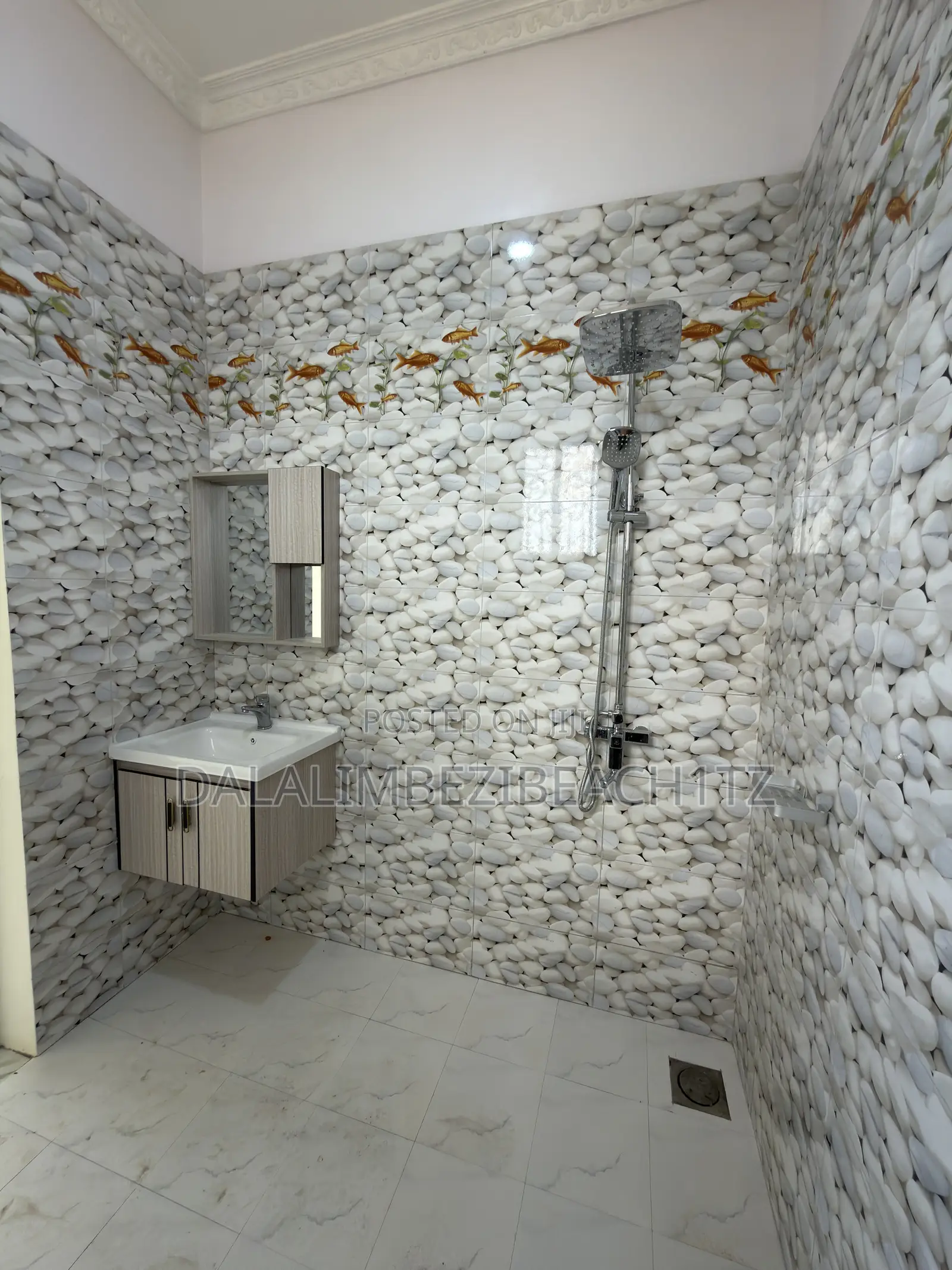 5bdrm House in Salasala Iptl, Kunduchi for rent