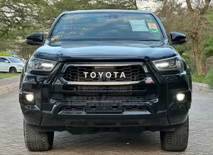 New Toyota Hilux 2024 Black