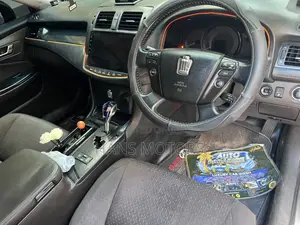 Toyota Crown 2009 Black