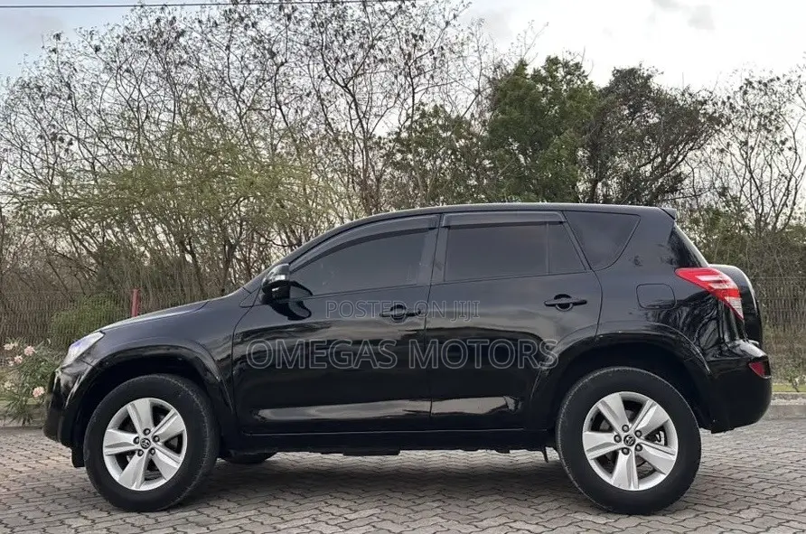 Toyota RAV4 2.5 2010 Black