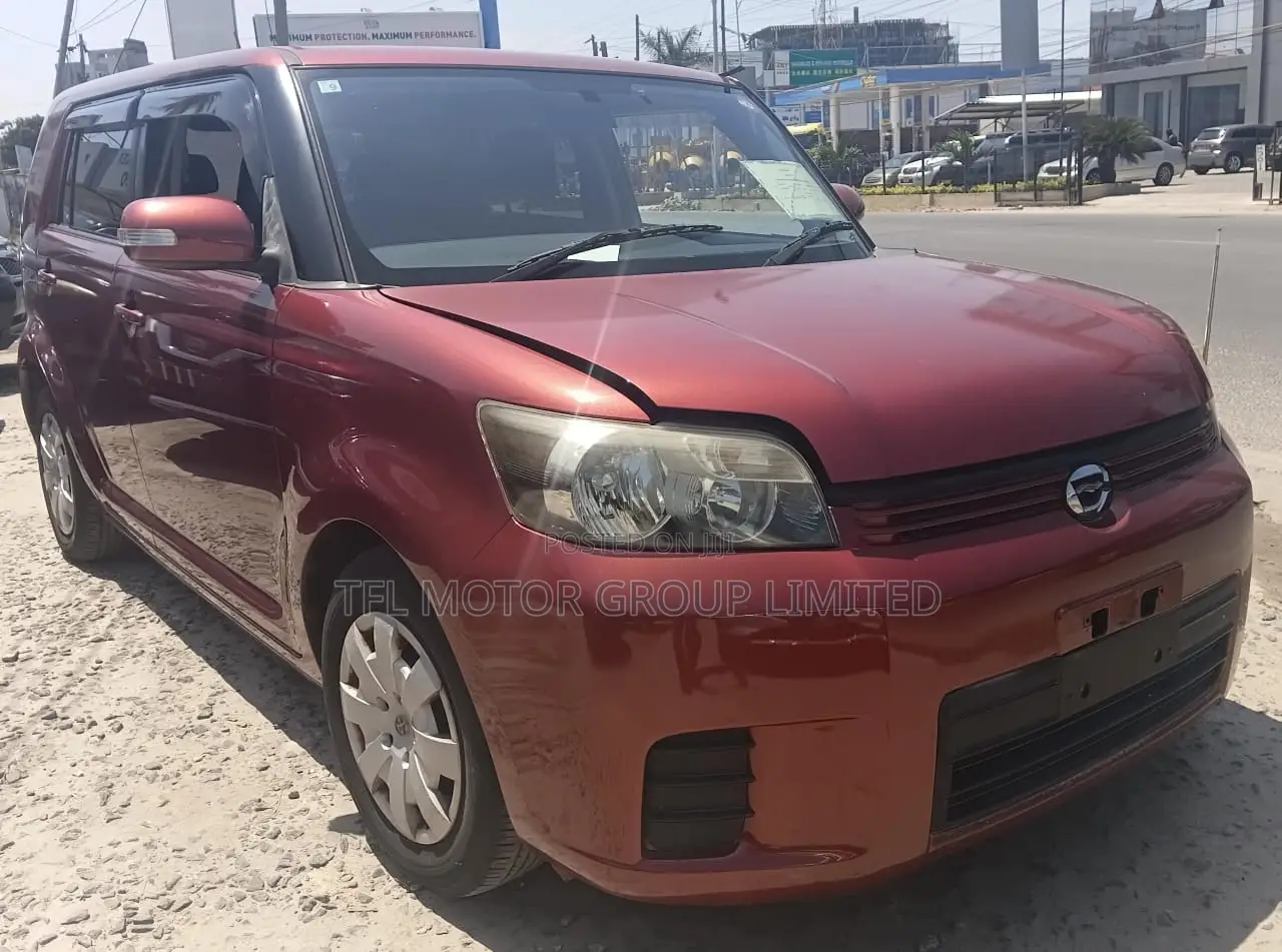Toyota Rumion 2024 Red