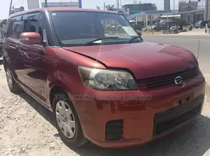 Toyota Rumion 2024 Red