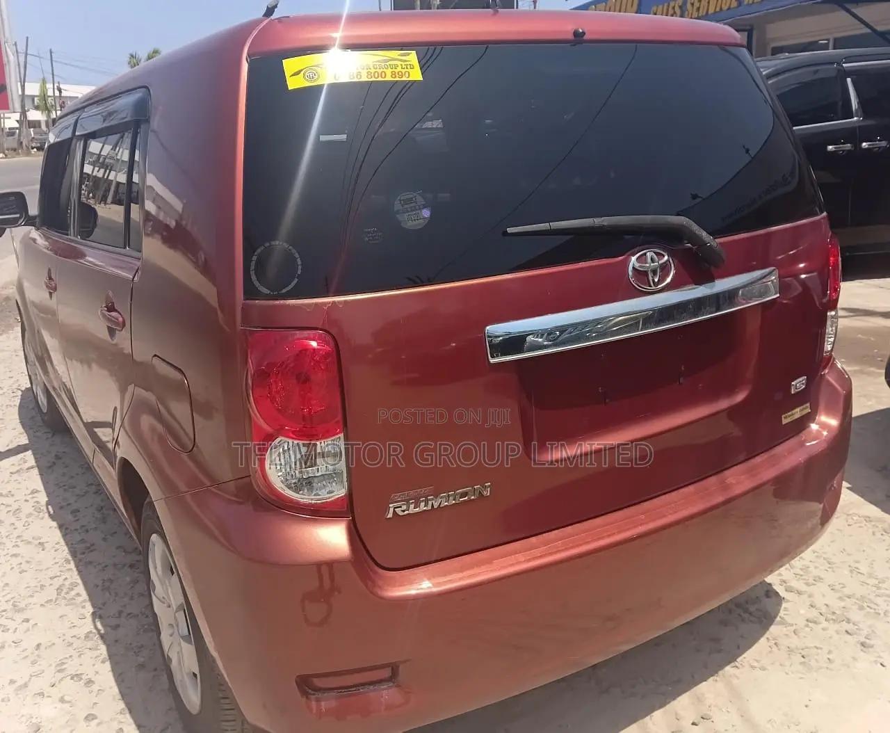 Toyota Rumion 2024 Red