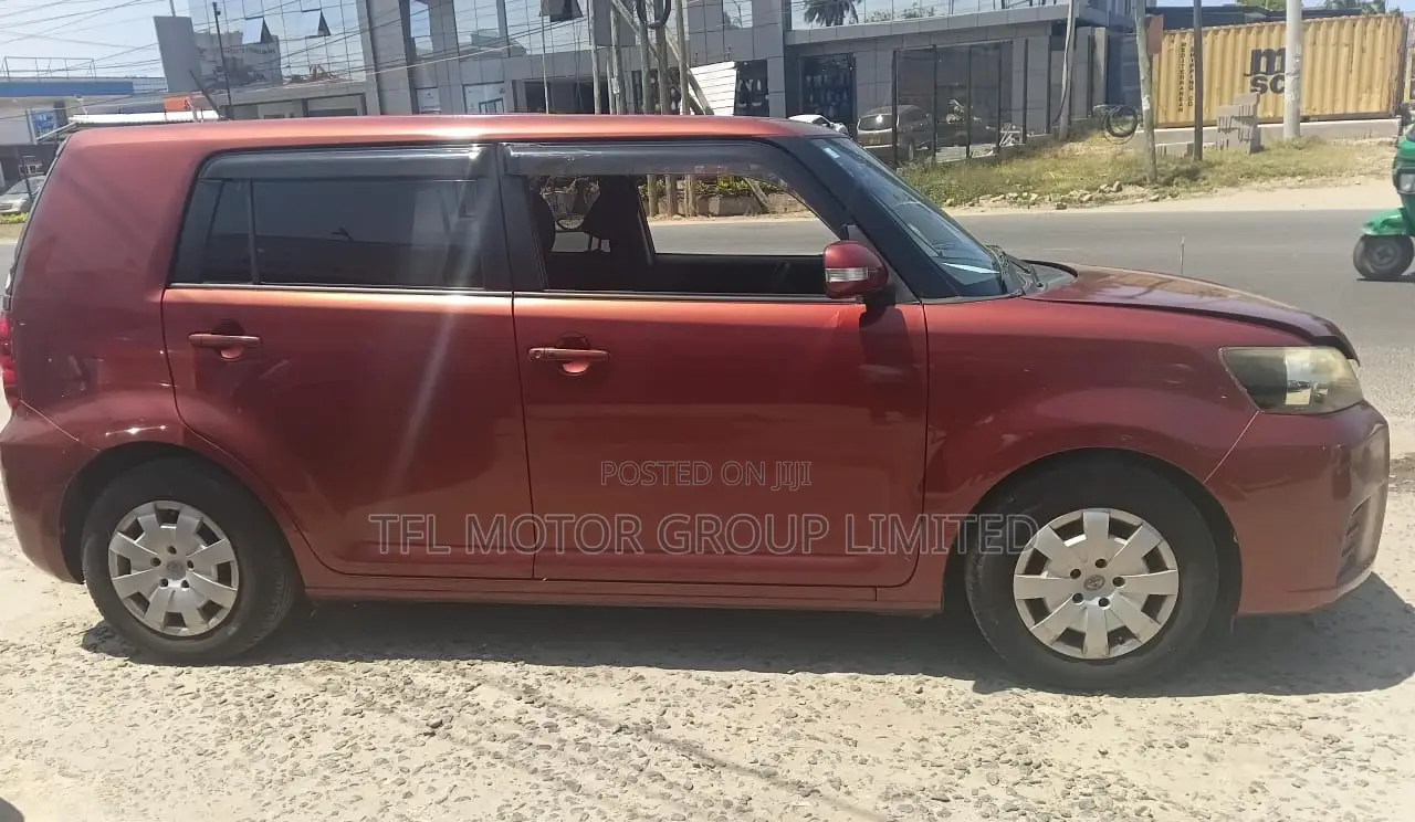 Toyota Rumion 2024 Red