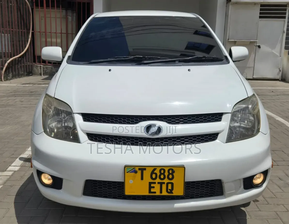 Toyota IST 2006 White
