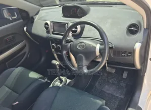 Toyota IST 2006 White