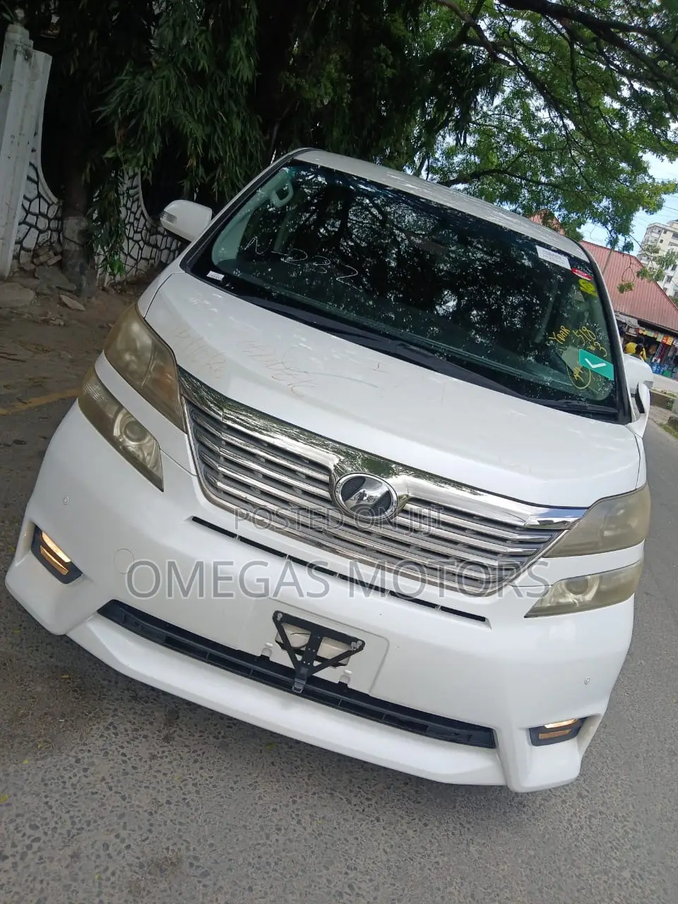 Toyota Vellfire V 2.4 4WD 7-Seater 2009 White